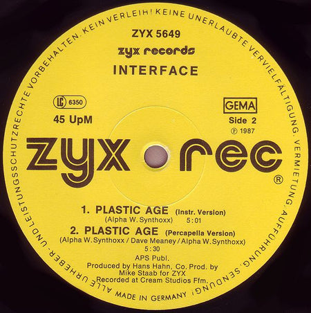 Interface (4) : Plastic Age (12", Maxi)