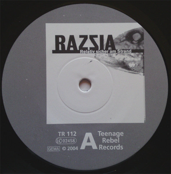 Razzia (3) : Relativ Sicher Am Strand (LP, Album)